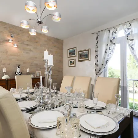 Villa Sea View Bella With Private Heated Pool Pridraga