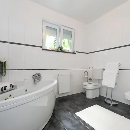 Sea View Bella With Private Heated Pool *