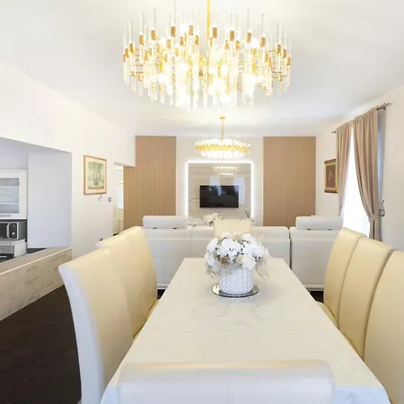 Sea View Bella With Private Heated Pool *