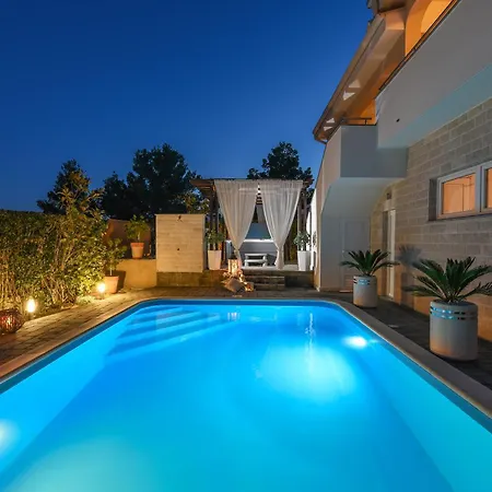 וילה Sea View Bella With Private Heated Pool *